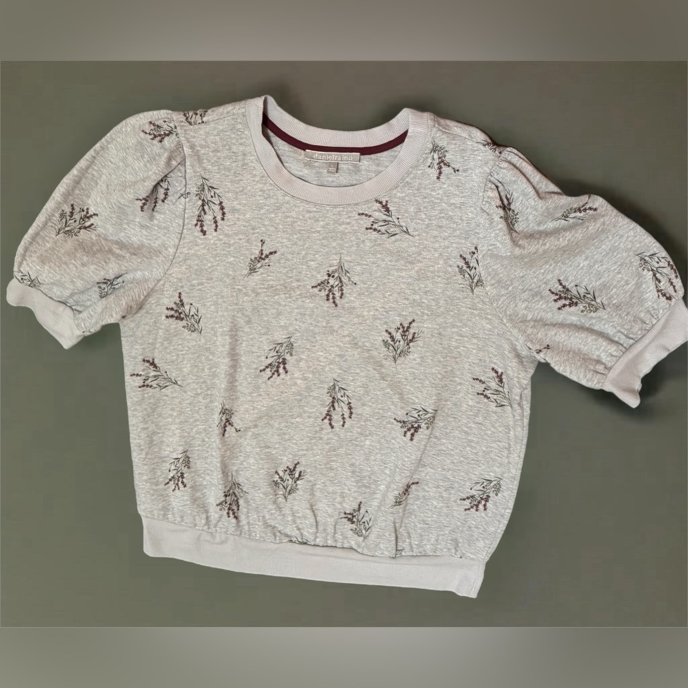 Daniel Rainn Gray & Burgundy Short Sleeve Blouse Size L NEW No Tags